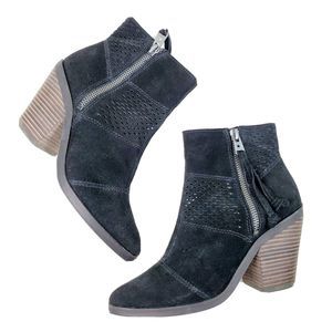Lucky Brand Ramses Black Suede Booties Sz 5.5M EUC
